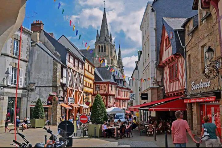 L'Urban Centre Ville Linge Cafe The Inclus Vannes Eksteriør bilde